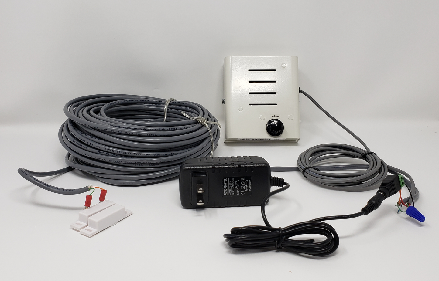 RC 200 Hard-Wired Magnetic Contact Chime with Volume Control - Reliable Chimes